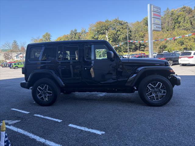 Certified 2026 Jeep Wrangler Unlimited Sahara AWD/4WD image 7