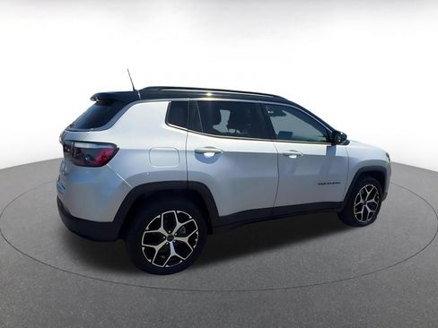 Used 2025 Jeep Compass Limited AWD/4WD image 14