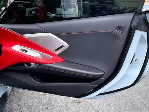 Used 2022 Chevrolet Corvette Stingray Preferred Cpe w/ Z51 Performance Package RWD image 27