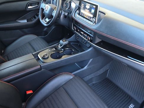 New 2026 Nissan Rogue SV AWD/4WD image 16