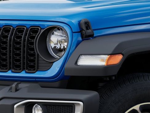 New 2025 Jeep Gladiator Sport image 39