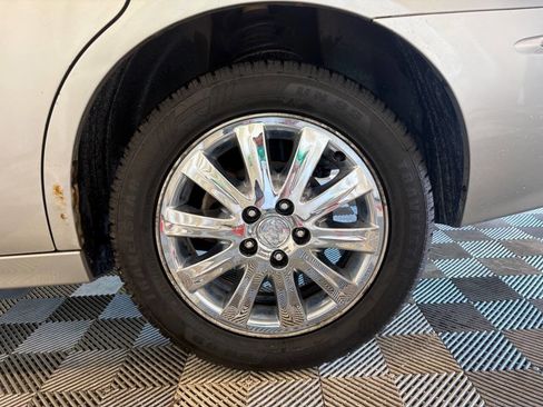 Used 2008 Buick LaCrosse CXL image 33