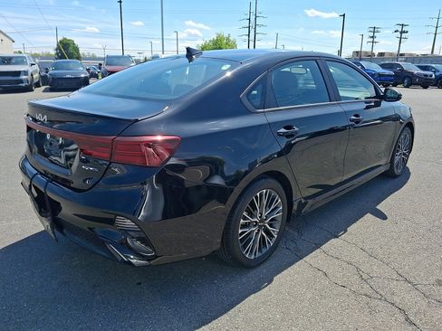 Used 2024 Kia Forte GT-Line w/ GT-Line Premium Package FWD image 4