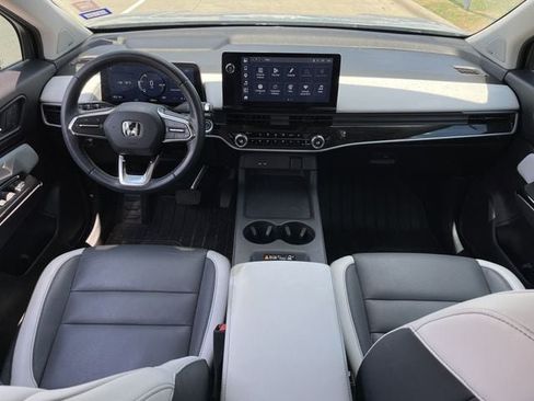 Used 2024 Honda Prologue Touring image 11