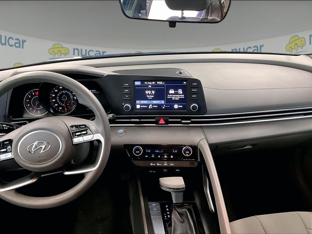 Used 2023 Hyundai Elantra SEL FWD image 18