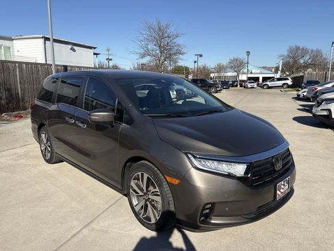 Used 2023 Honda Odyssey Touring image 22