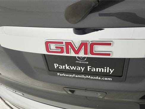 Used 2014 GMC Acadia SLT image 26