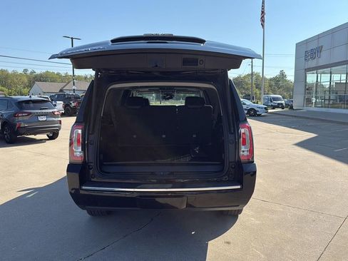 Used 2020 GMC Yukon XL Denali w/ Denali Ultimate Package image 14