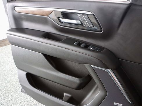 Used 2025 Chevrolet Tahoe High Country w/ Sun And Tow Package image 26