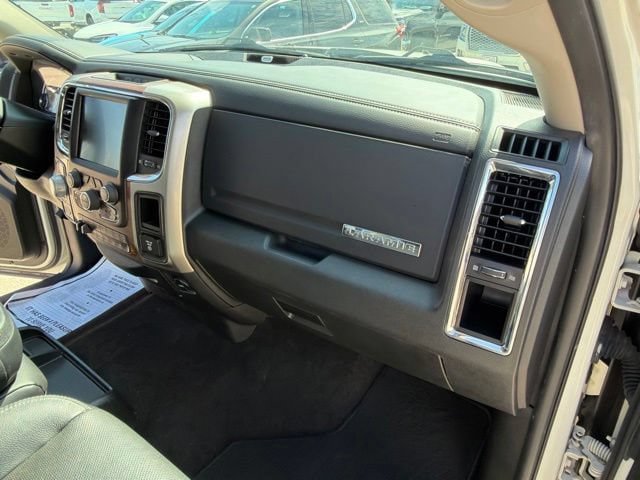 Used 2016 RAM 1500 Laramie w/ Convenience Group AWD/4WD image 29
