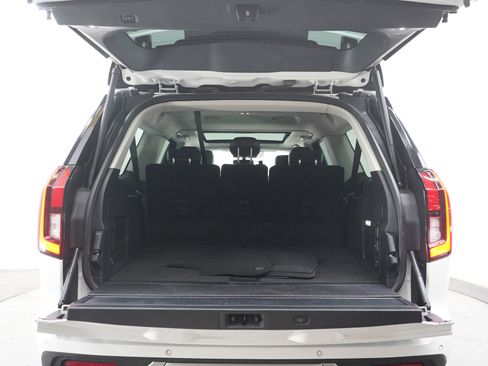Used 2025 Ford Expedition Max Platinum AWD/4WD image 18