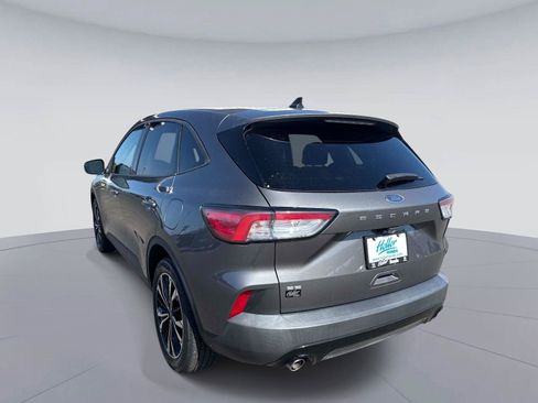 Used 2021 Ford Escape SE w/ SE Sport Appearance Package FWD image 6
