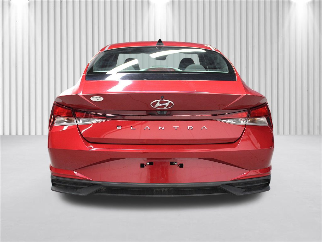 Used 2021 Hyundai Elantra SEL w/ Convenience Package FWD image 4