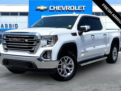 Used 2020 GMC Sierra 1500 SLT w/ X31 Off-Road Package AWD/4WD image 2