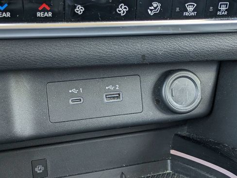 Used 2023 Nissan Rogue Platinum w/ Platinum Premium Package FWD image 33