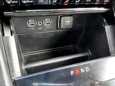 Certified 2023 Jeep Grand Cherokee Laredo AWD/4WD image 29