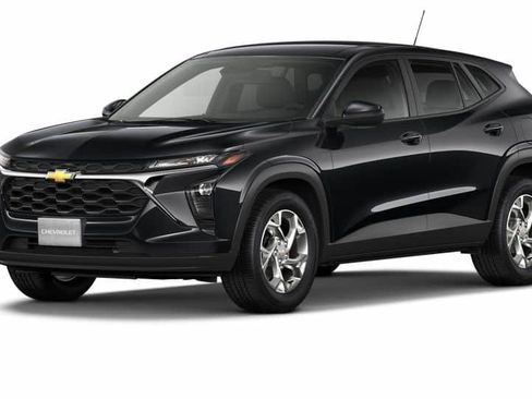 New 2026 Chevrolet Trax LS w/ LS Convenience Package FWD image 2