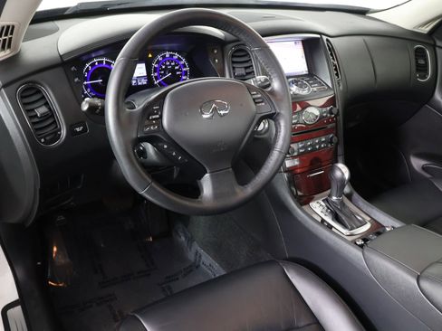 Used 2017 INFINITI QX50 AWD image 3