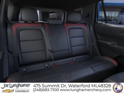 New 2026 Chevrolet Equinox RS w/ Convenience Package III AWD/4WD image 17