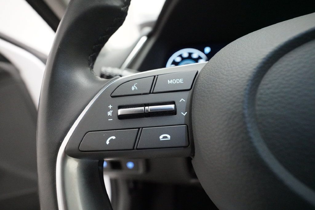 Used 2023 Hyundai Sonata SEL w/ Convenience Package FWD image 17