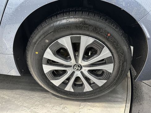 Used 2022 Toyota Corolla LE image 9