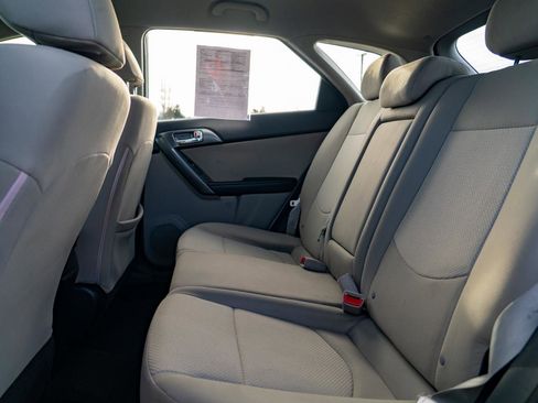 Used 2013 Kia Forte EX image 23