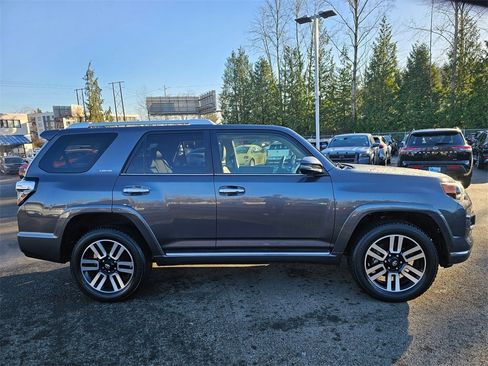 Used 2022 Toyota 4Runner Limited image 4