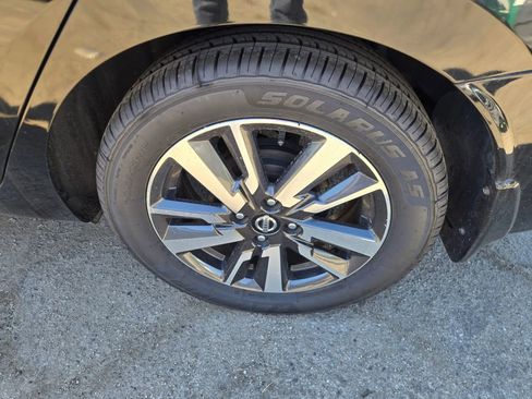 Used 2020 Nissan Versa SV image 28