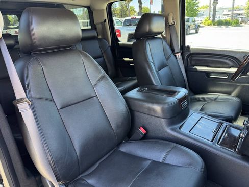 Used 2014 GMC Sierra 2500 Denali AWD/4WD image 15