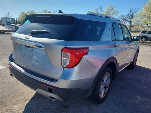 Used 2022 Ford Explorer Limited image 10