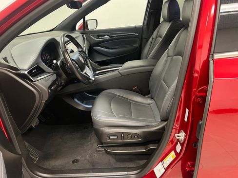 Used 2024 Buick Enclave Premium image 22