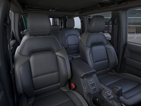 New 2025 Ford Bronco Outer Banks image 10