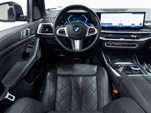 Used 2024 BMW X5 xDrive40i w/ Executive Package AWD/4WD image 3