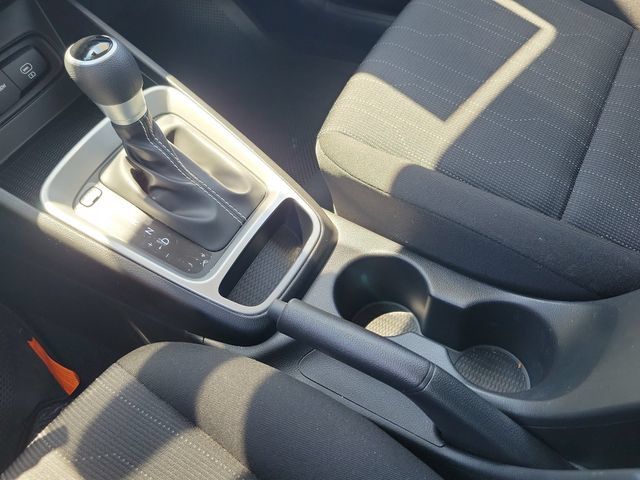 Certified 2026 Hyundai Venue SE FWD image 14