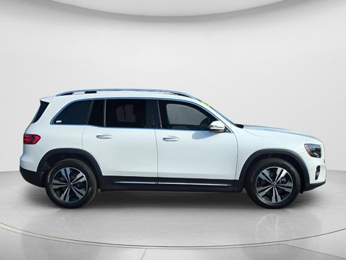 Used 2026 Mercedes-Benz GLB 250 w/ Exclusive Package image 4