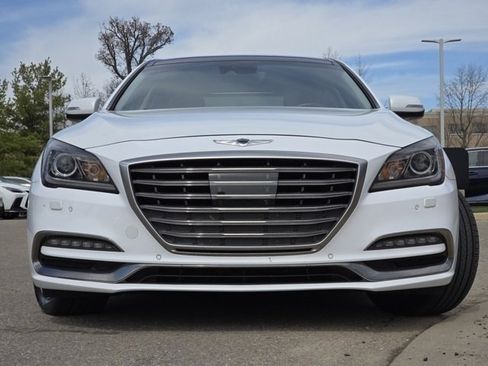Used 2018 Genesis G80 3.8 w/ Option Group 02 image 3