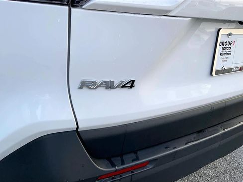 Used 2024 Toyota RAV4 LE AWD/4WD image 30