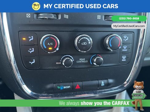 Used 2019 Dodge Grand Caravan SXT image 24