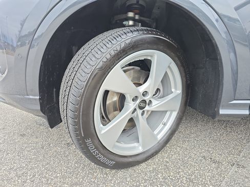 Certified 2025 Audi Q5 Premium Plus w/ Premium Plus image 31