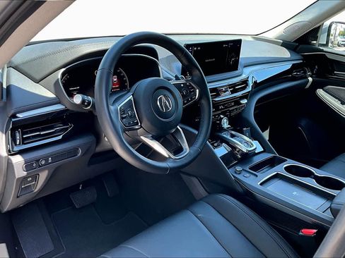 Certified 2025 Acura MDX SH-AWD image 18