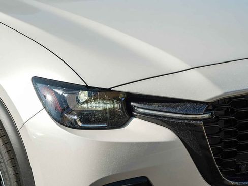 New 2025 MAZDA CX-70 Plug-In Hybrid w/ Premium Pkg image 8