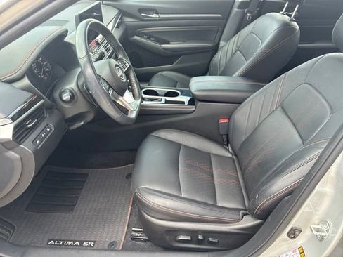 Used 2023 Nissan Altima 2.5 SR w/ SR Premium Package FWD image 15