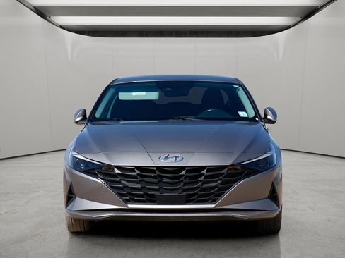 Used 2023 Hyundai Elantra SEL w/ Convenience Package image 7