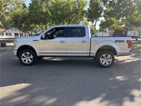 Used 2016 Ford F150 Platinum w/ Equipment Group 701A Luxury AWD/4WD image 2