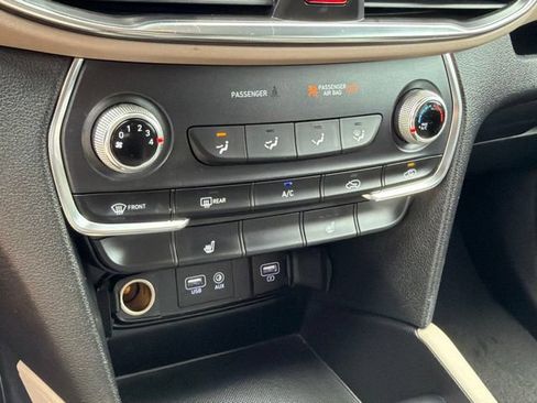 Used 2020 Hyundai Santa Fe SEL FWD image 43