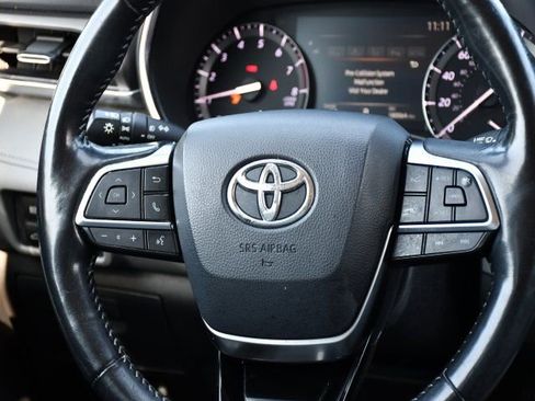 Used 2020 Toyota Highlander Limited AWD/4WD image 23