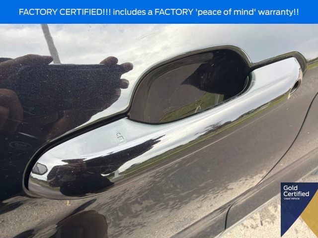 Used 2022 Ford Explorer XLT w/ Equipment Group 202A AWD/4WD image 28