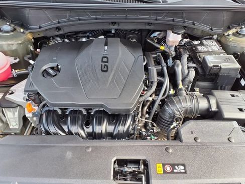 Used 2025 Hyundai Tucson SEL FWD image 3
