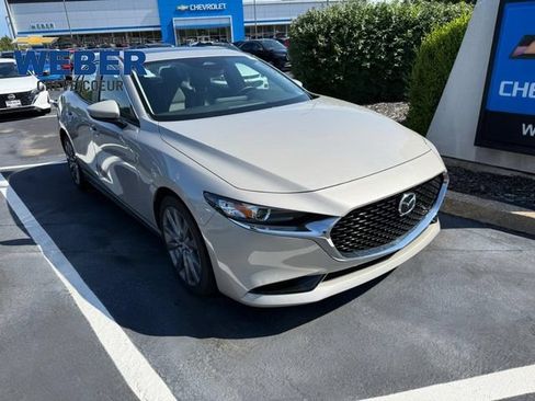 Used 2025 MAZDA MAZDA3 s FWD image 1