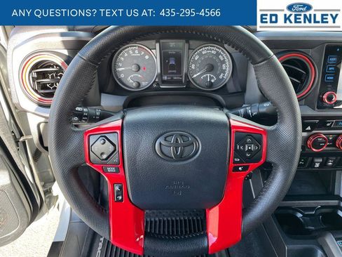 Used 2019 Toyota Tacoma TRD Off-Road image 14